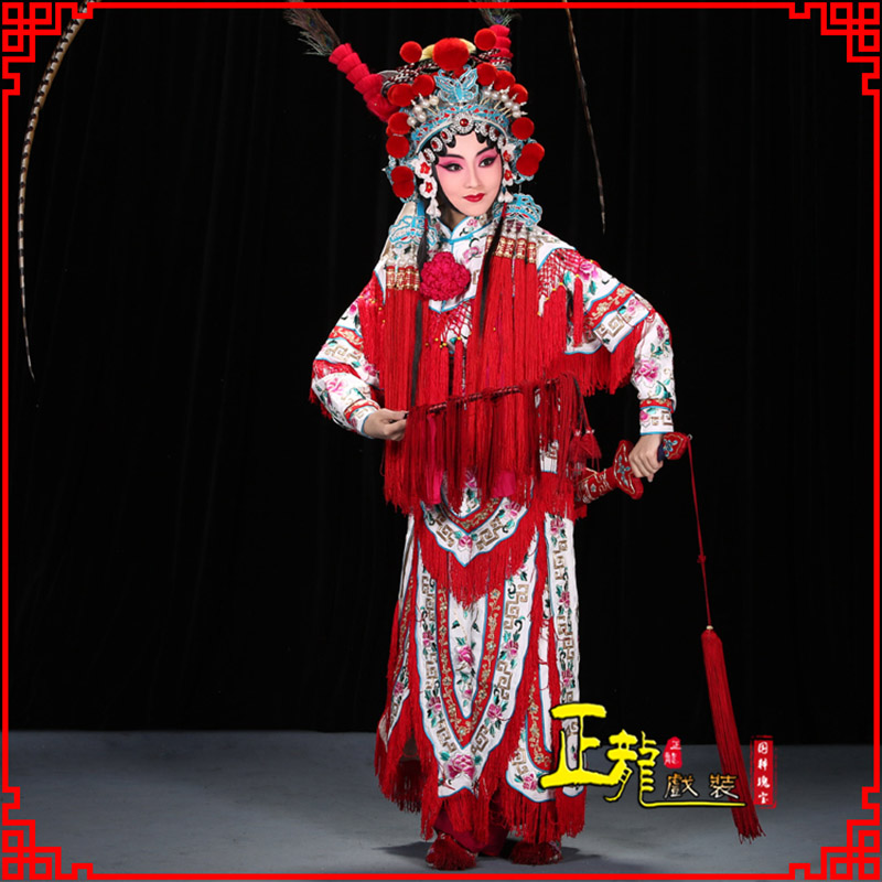 惠济刀马旦改容战父 软绉镶边女改良靠